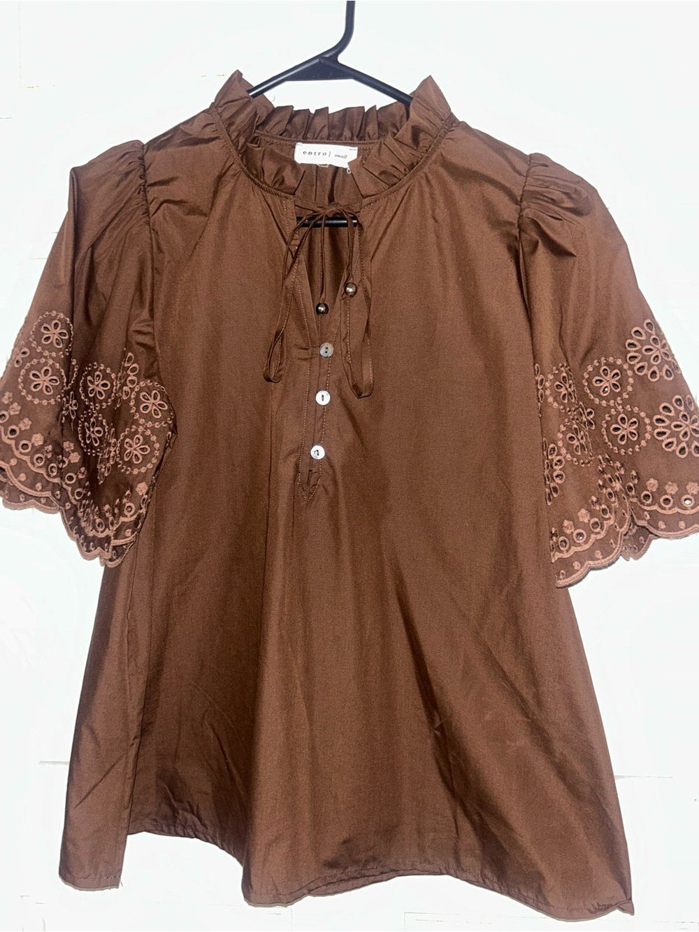 entro Brown Eyelet Sleeve Peasant Top